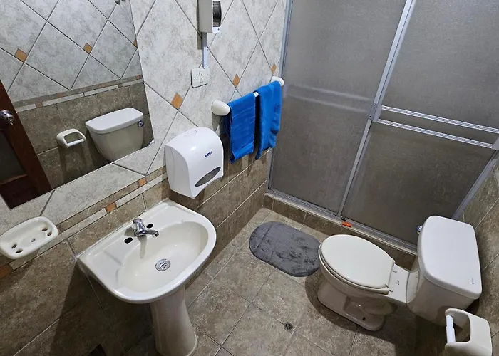 Casa Independiente Cerca Al Centro En Segundo Piso - Profesionales